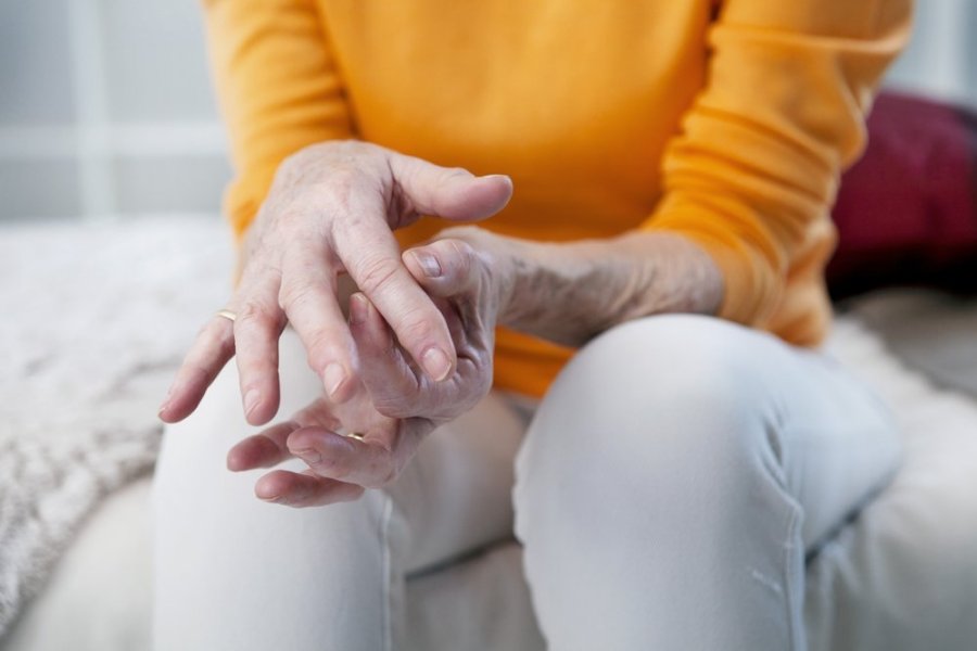 briaria skausmas artrozė pagyvenusių žmonių gydymui