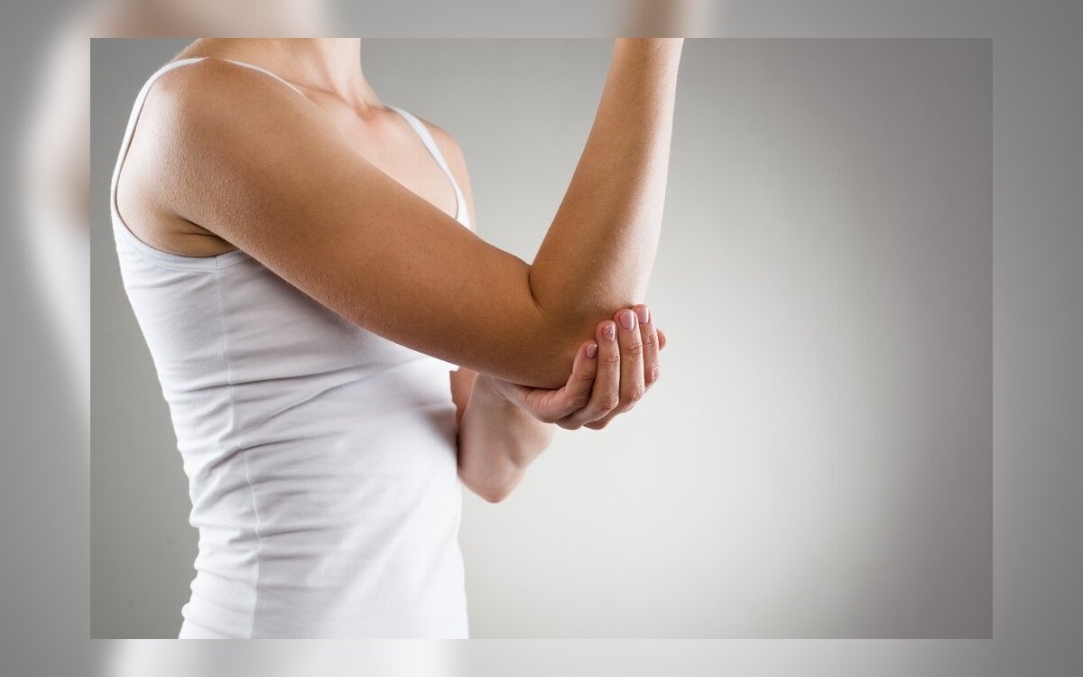 skausmas alkūnės sąnario duoda teptuku sąnarių liga osteoartrito pirštais rankas
