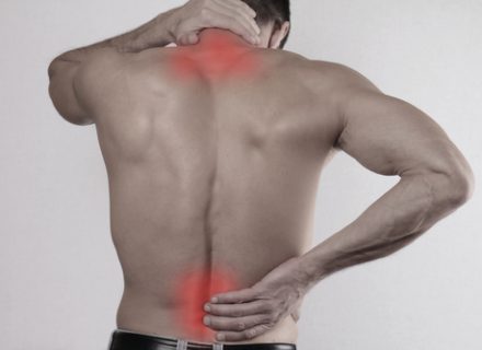 skauda apatinę nugaros dalį ir sąnarių alkūnė ligų gydymas gydymas